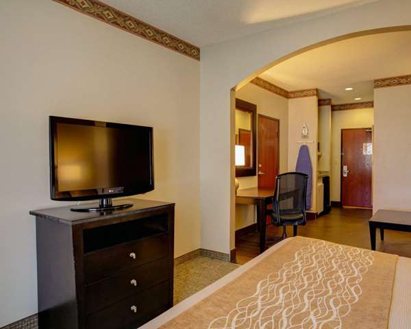 Suite - Comfort Inn & Suites Seguin - I-10, Exit 610
