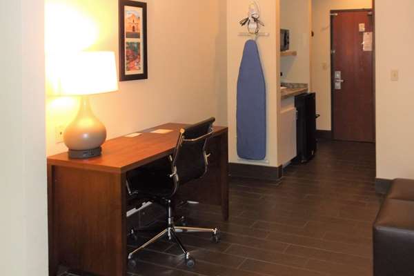 Suite - Comfort Inn & Suites Seguin - I-10, Exit 610
