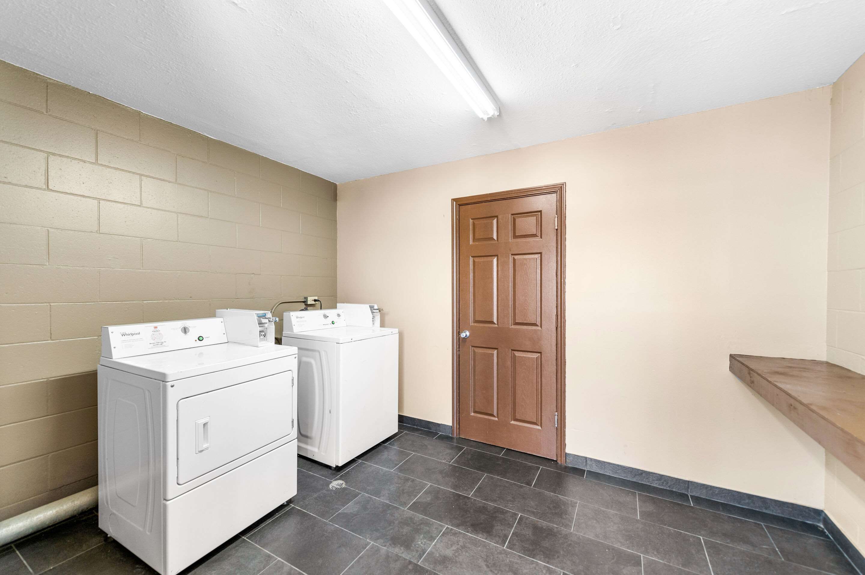 Guest laundry facilities | Econo Lodge Texarkana I-30
