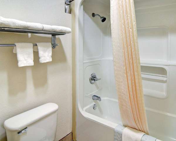  - Econo Lodge Decatur