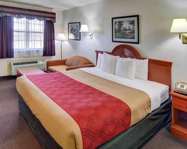  - Econo Lodge Decatur