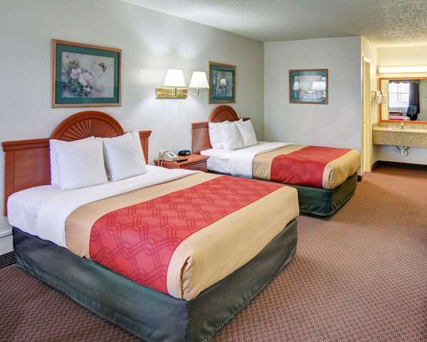  - Econo Lodge Decatur