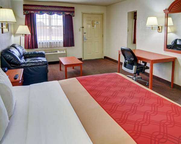  - Econo Lodge Decatur