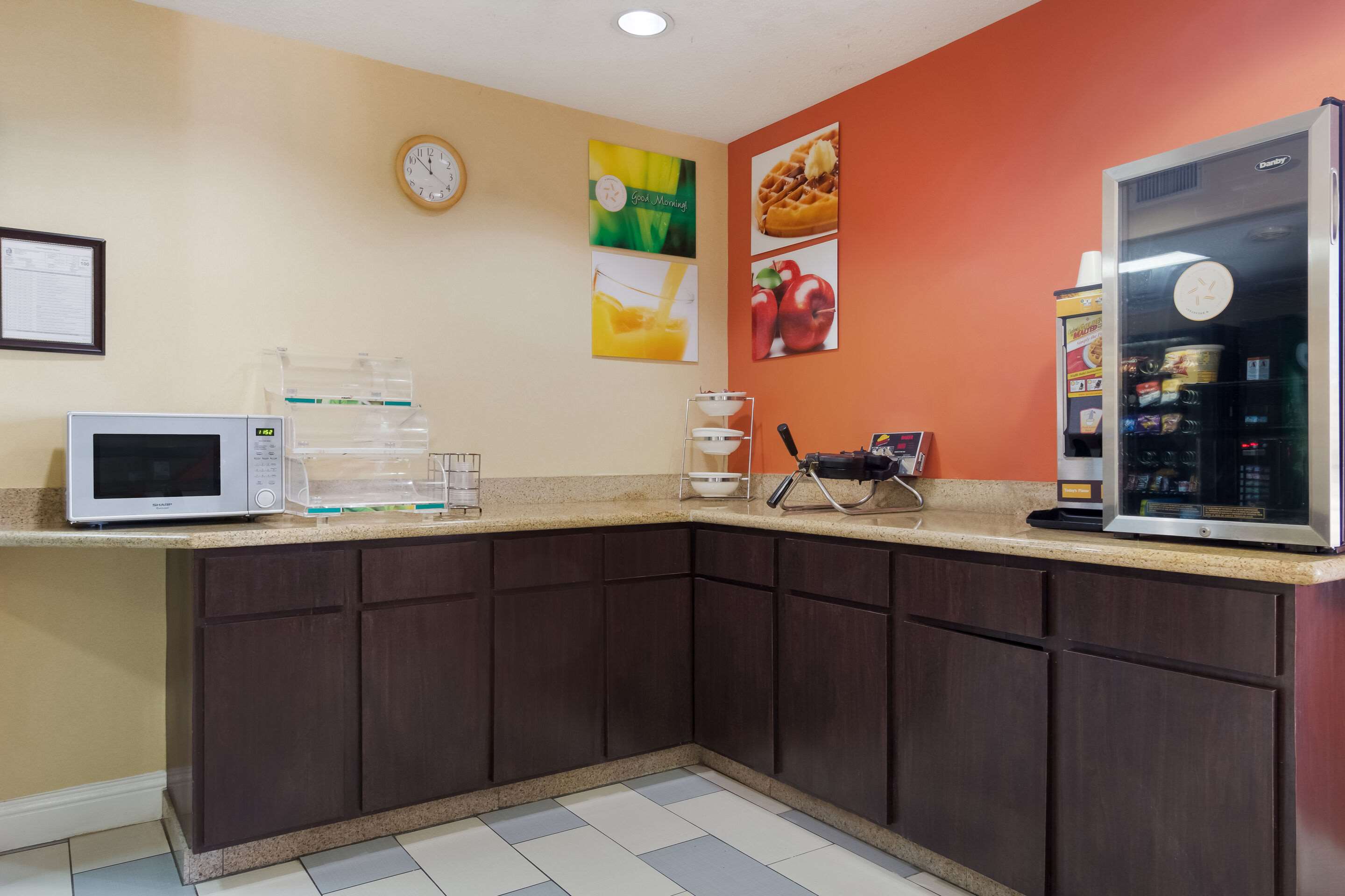 Breakfast bar