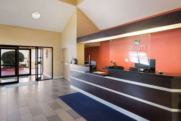  - Quality Inn North Baytown - I-10, Exit 792