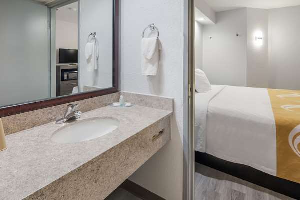 Suite - Quality Inn & Suites Richardson