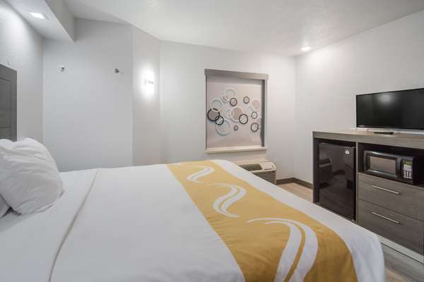 Suite - Quality Inn & Suites Richardson