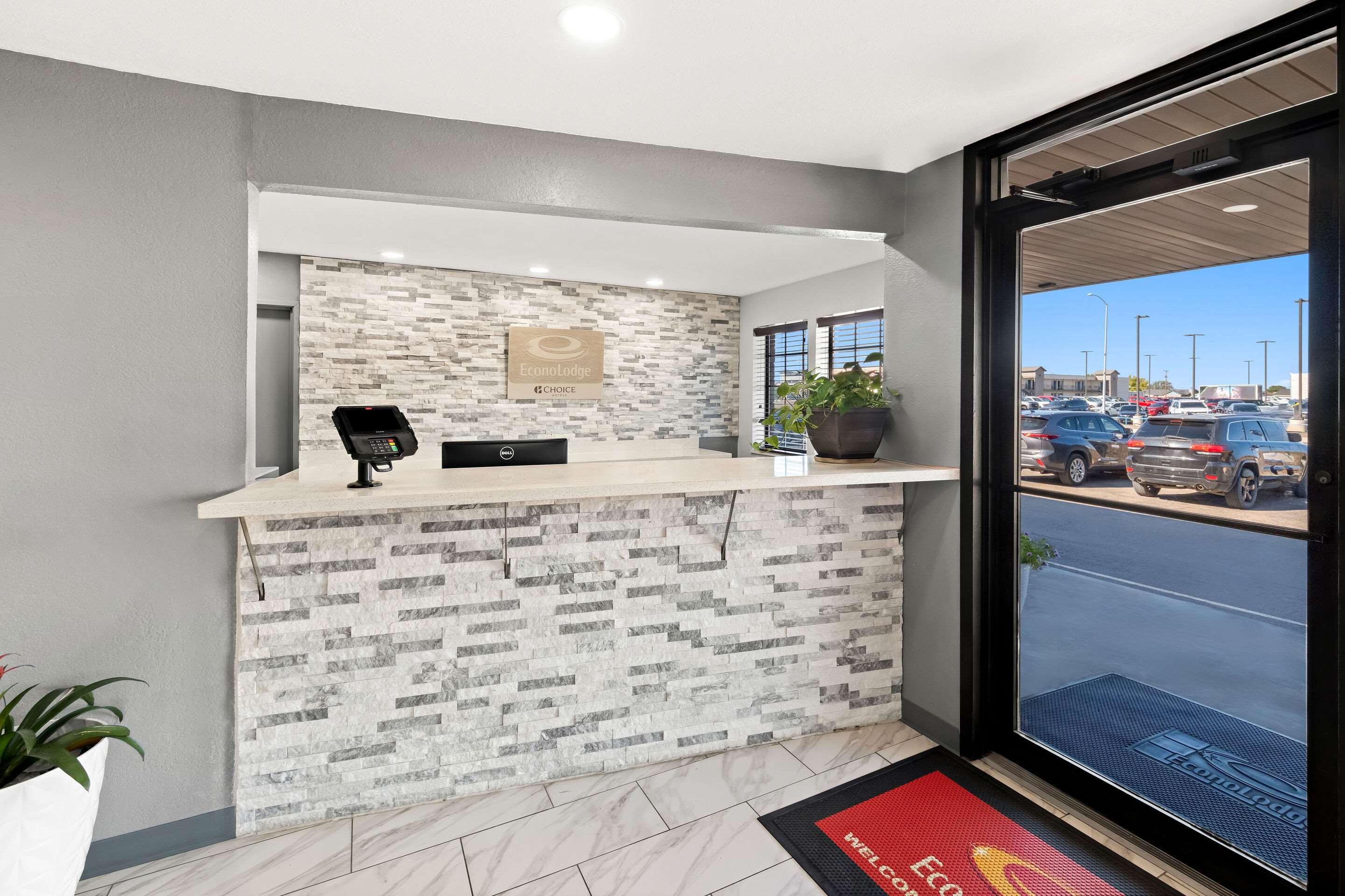 Front desk | Econo Lodge Dumas