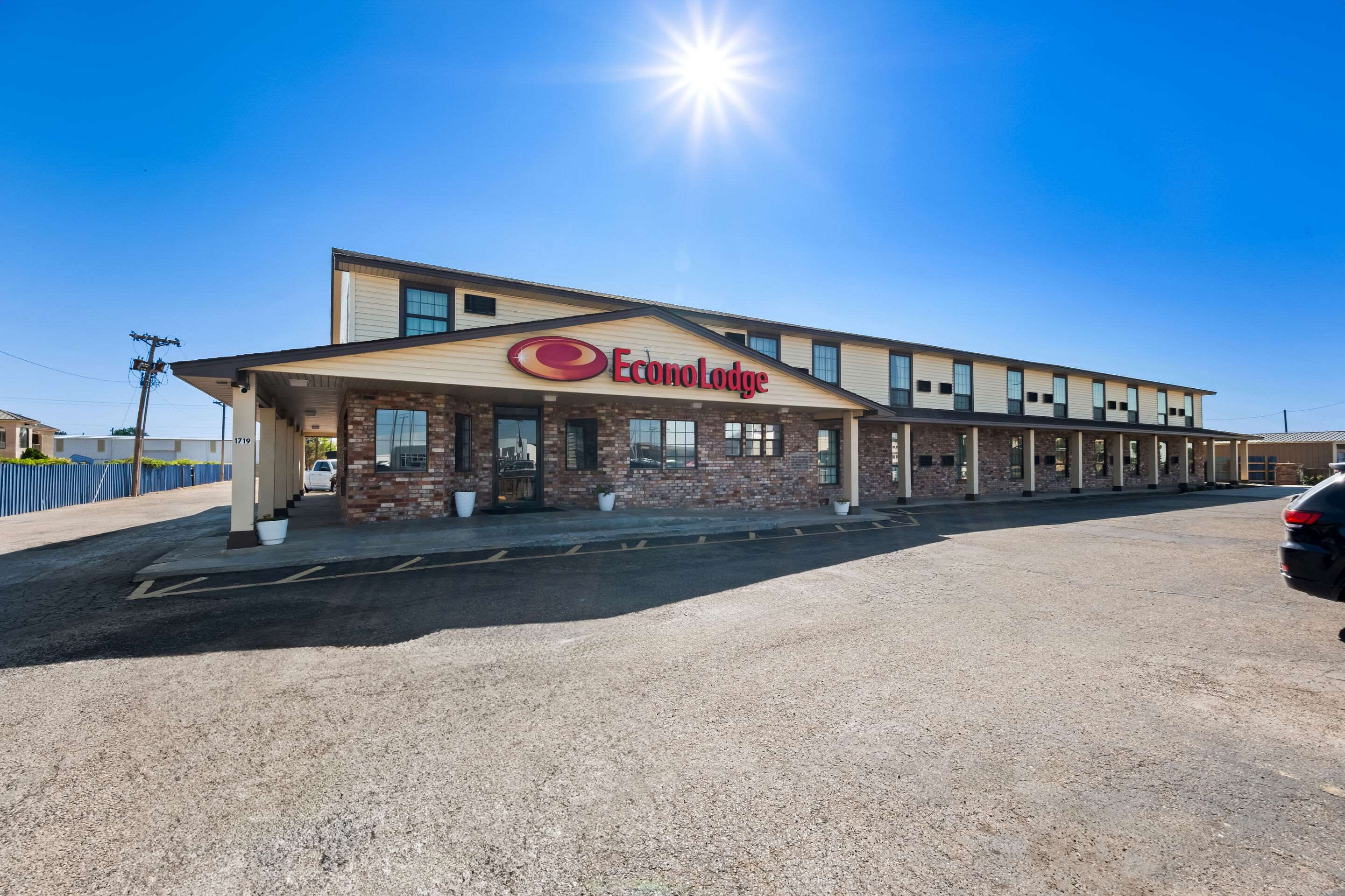 Hotel exterior | Econo Lodge Dumas