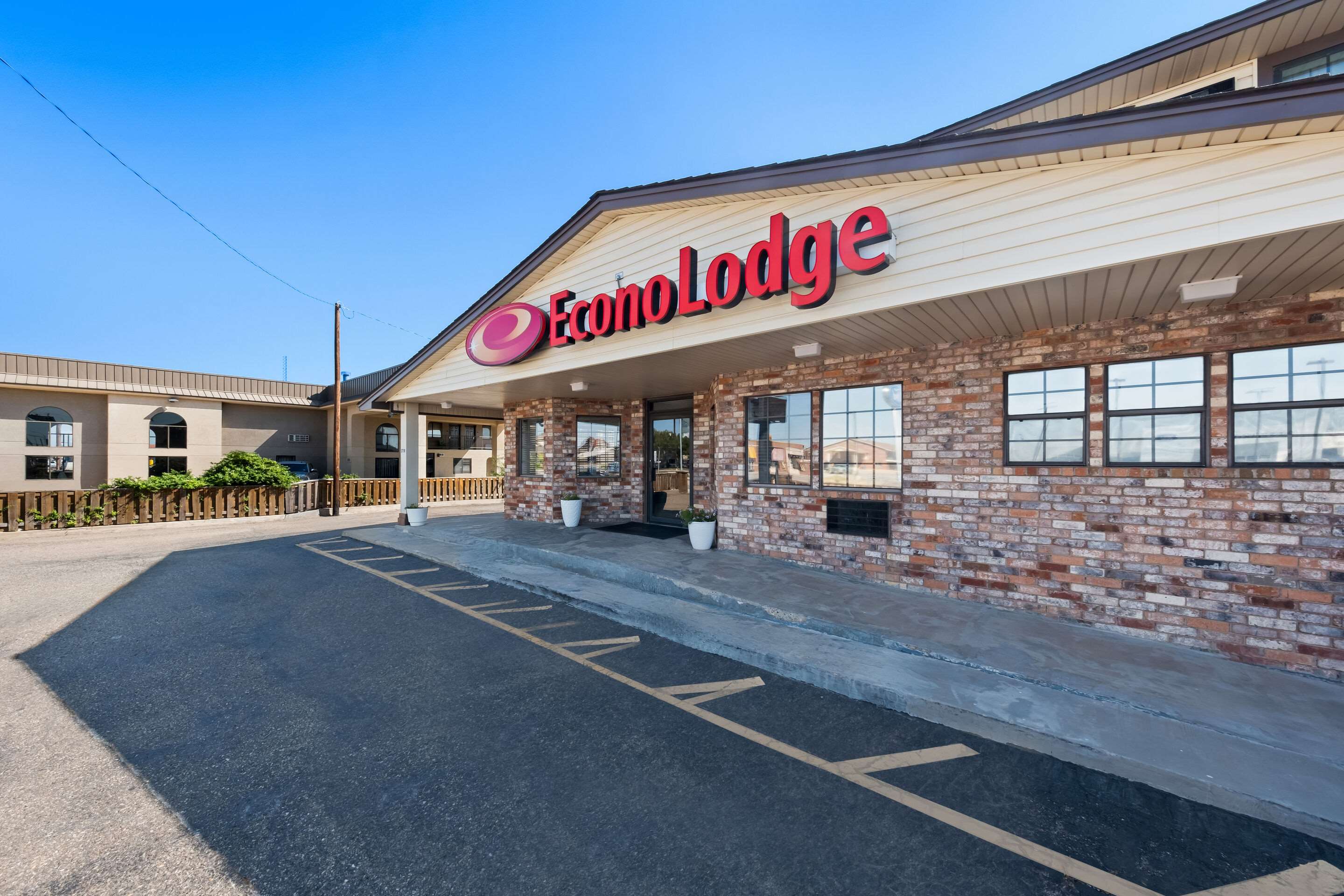 Hotel exterior | Econo Lodge Dumas