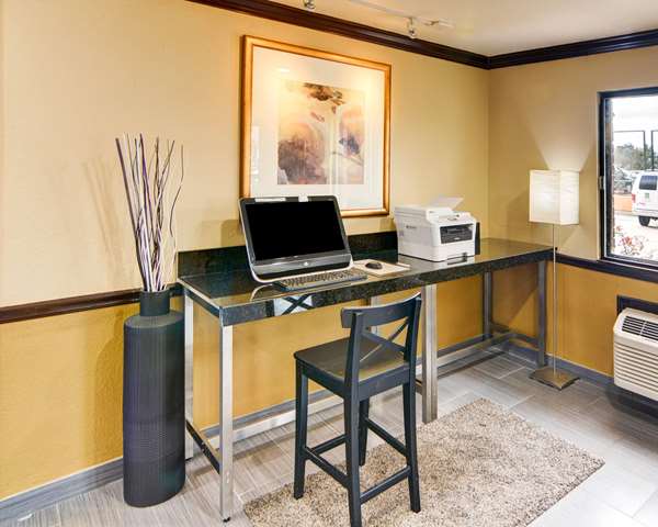 Conference Area - Quality Inn Irving