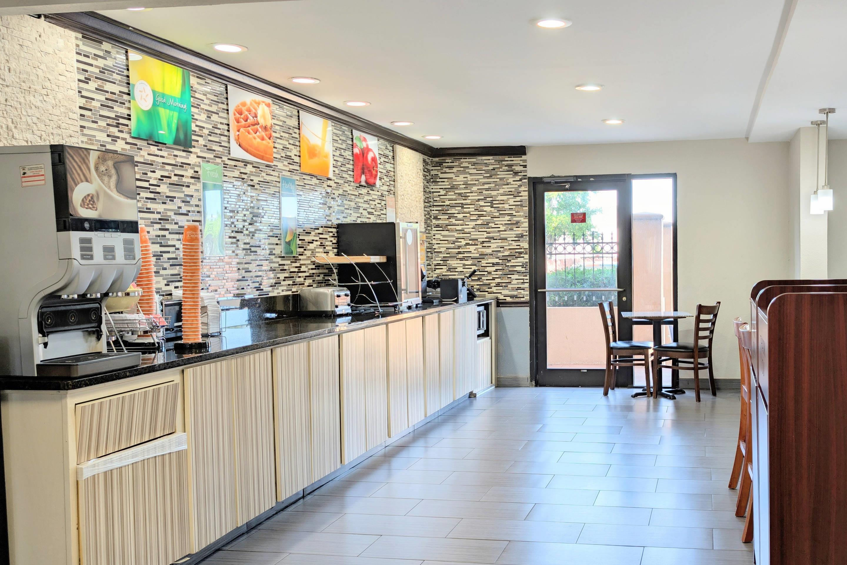 Breakfast area