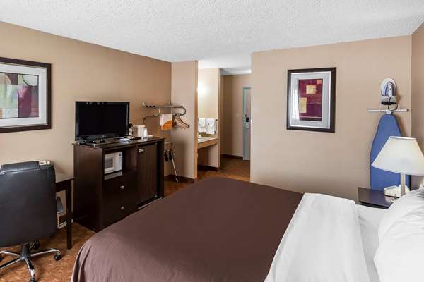  - Quality Inn Dumas