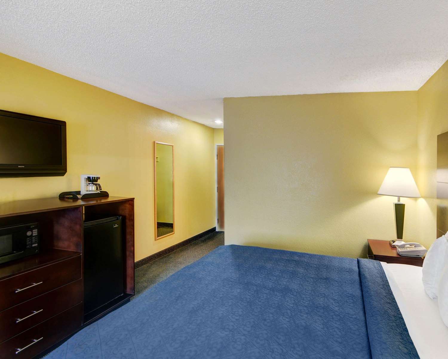 Quality Inn & Suites Grand Prairie I20, Exit 454, TX See Discounts