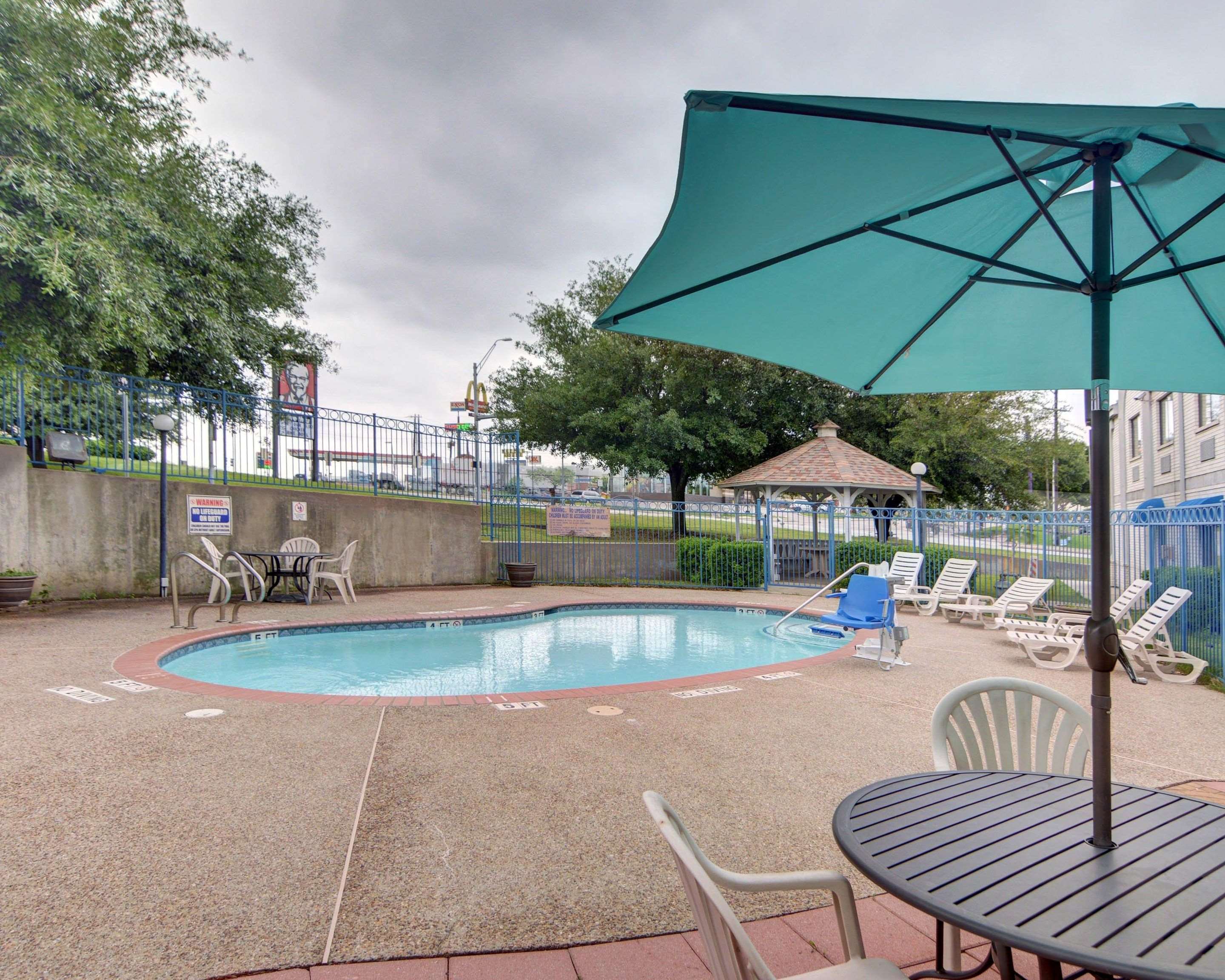 Relaxing patio area | Quality Inn & Suites
