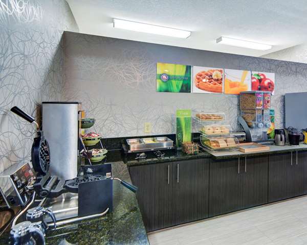 Amenities - Quality Inn & Suites Grand Prairie - I-20, Exit 454