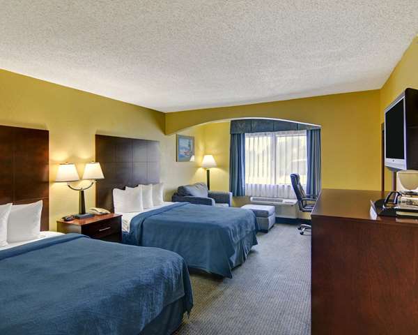  - Quality Inn & Suites Grand Prairie - I-20, Exit 454