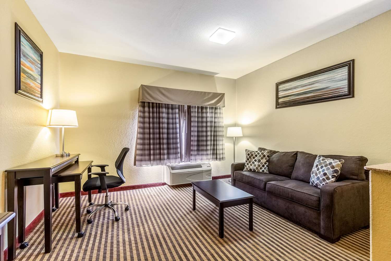 Quality Suites North Houston, TX See Discounts
