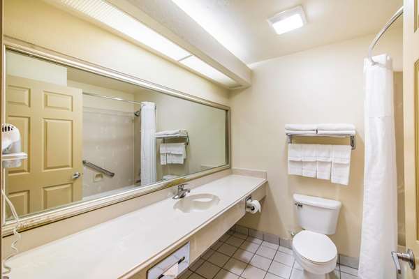  - Quality Inn Bastrop