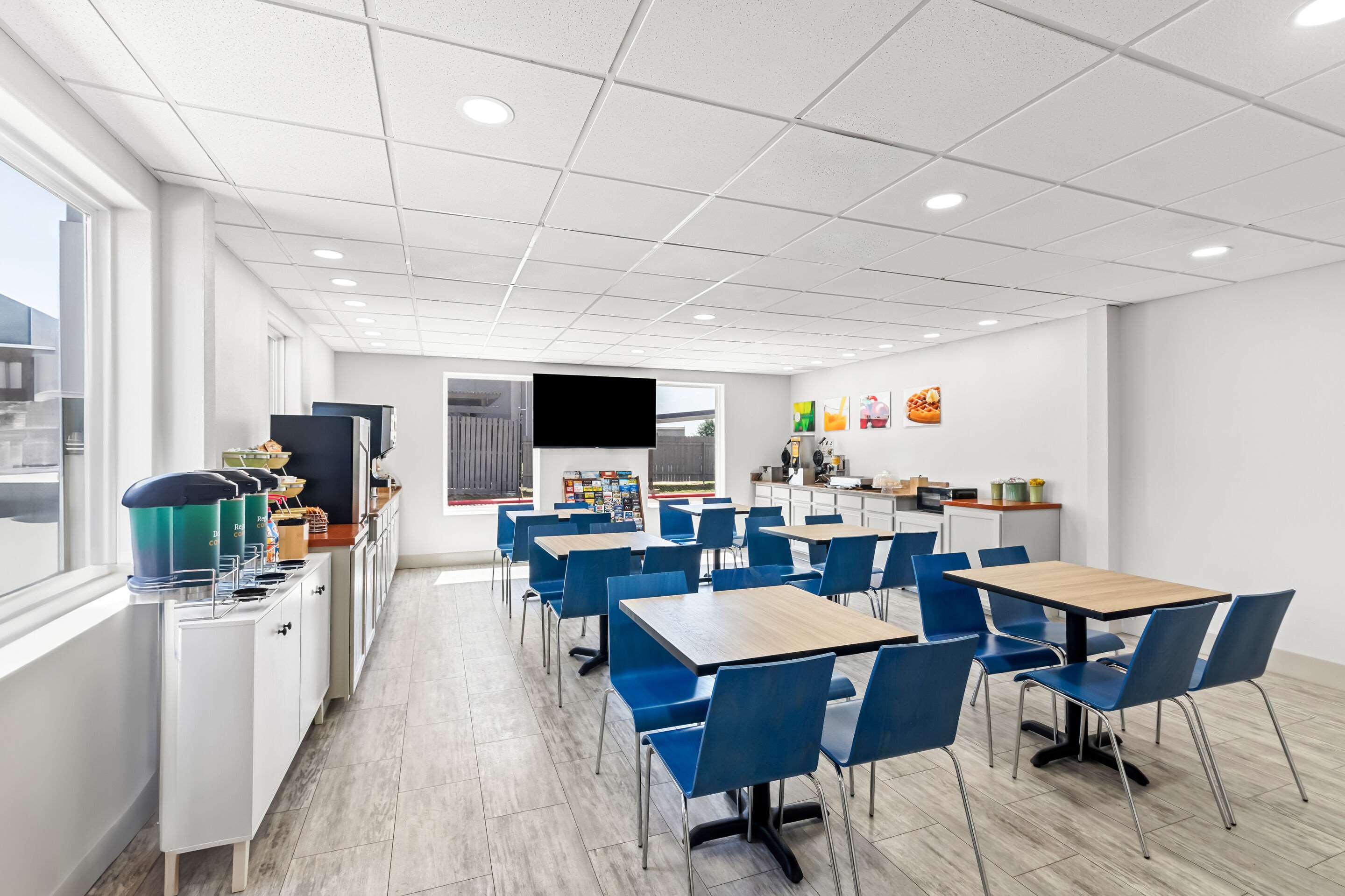Breakfast area