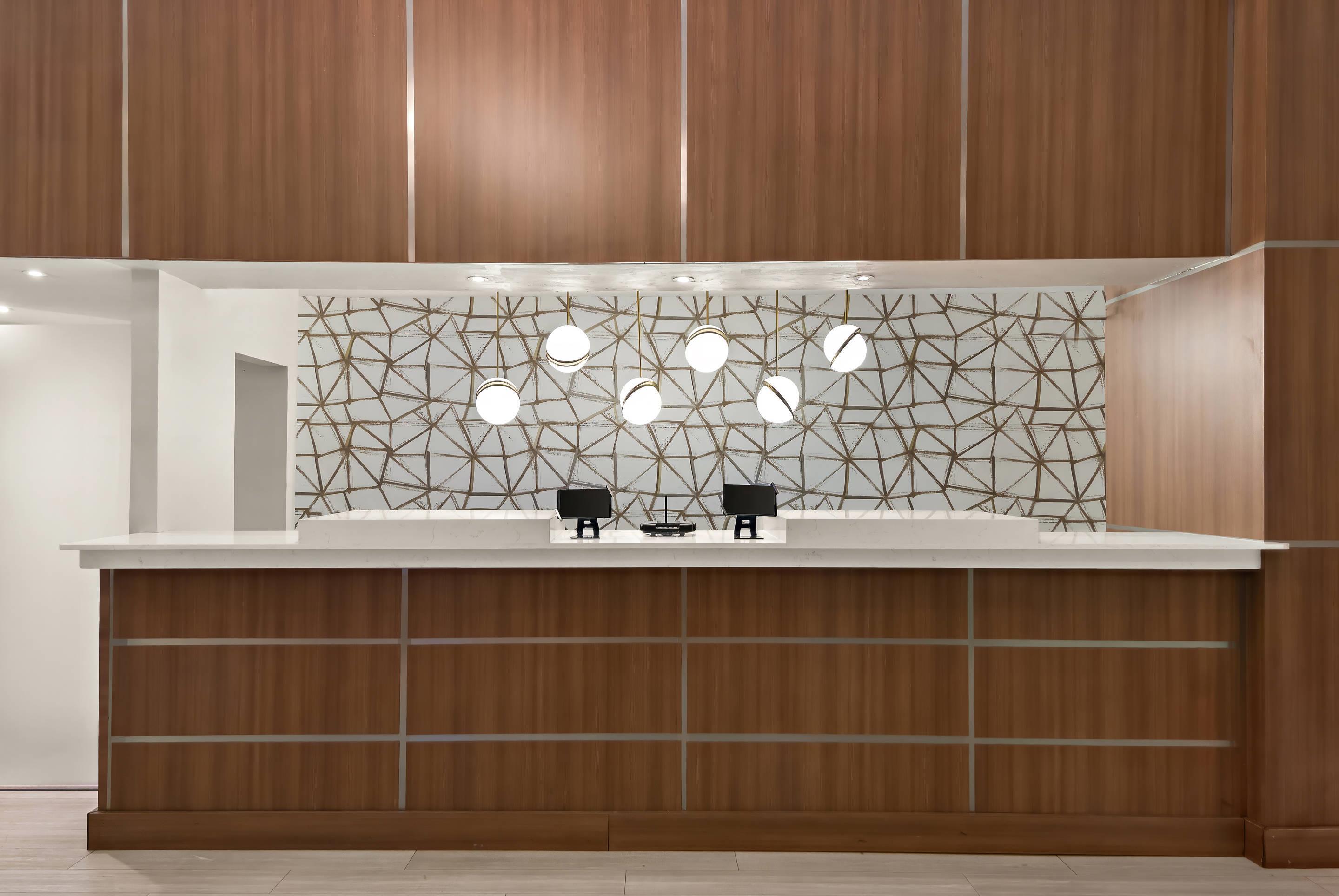 Front desk | Comfort Suites North Fossil Creek
