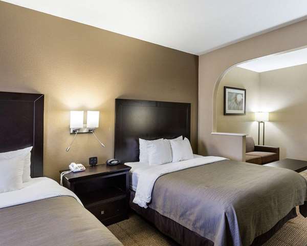 Suite - Quality Suites Northwest Freeway Houston