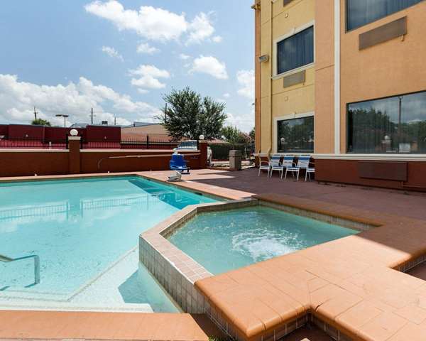 Pool - Quality Suites Northwest Freeway Houston