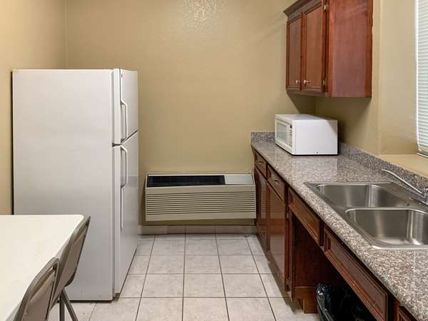 Suite - Quality Suites Northwest Freeway Houston