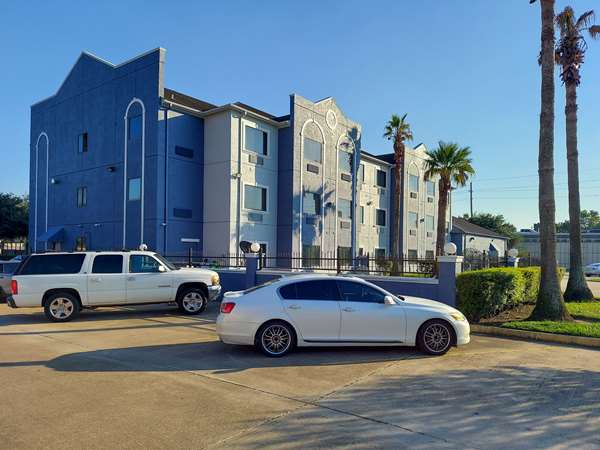 Exterior view - Quality Suites Northwest Freeway Houston