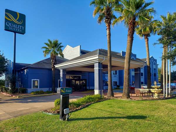 Exterior view - Quality Suites Northwest Freeway Houston