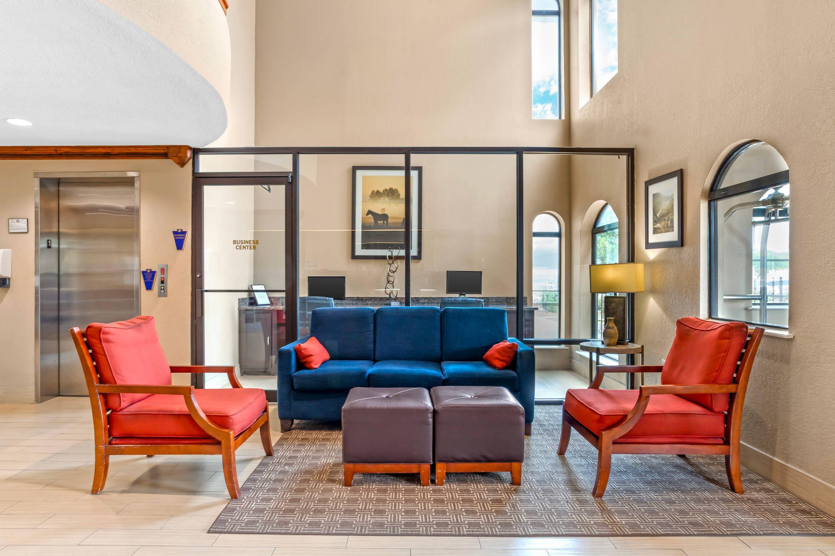 Lobby with sitting area | Comfort Inn North Conroe