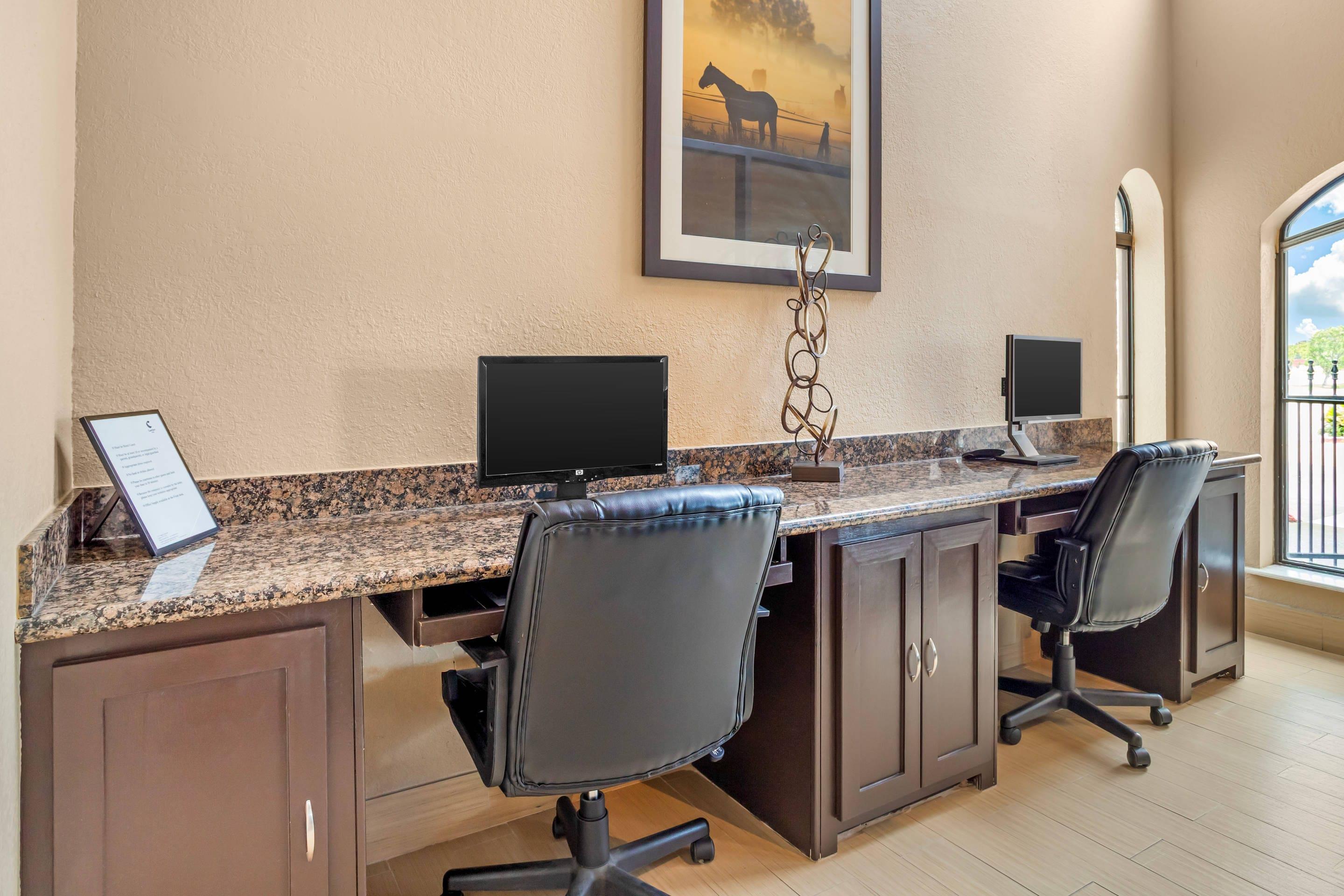 Business center | Comfort Inn North Conroe