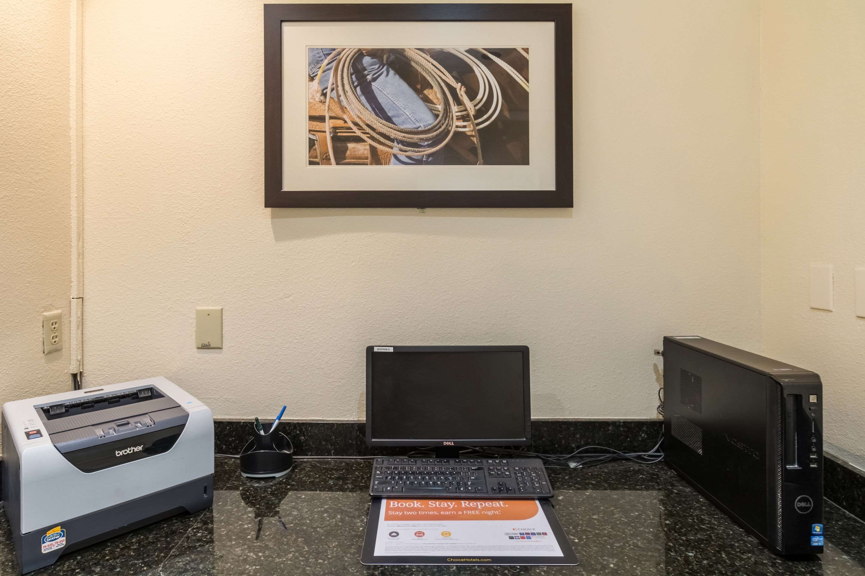 Business center | Quality Suites Burleson - Ft. Worth