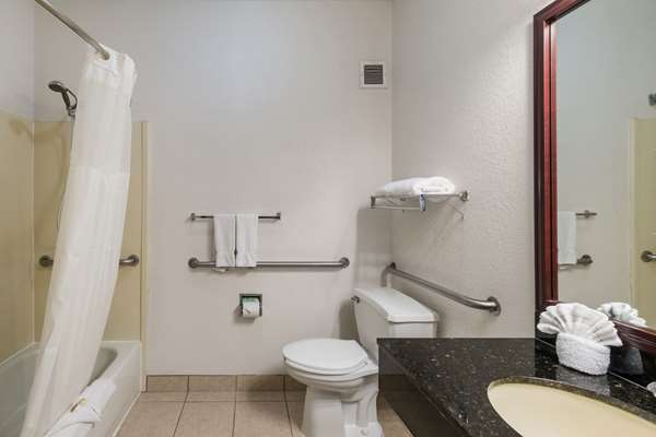  - Quality Suites Burleson