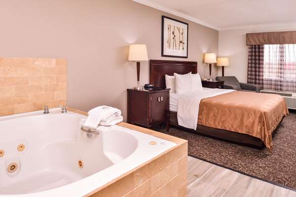  - Quality Inn & Suites Beaumont - I-10, Exit 851