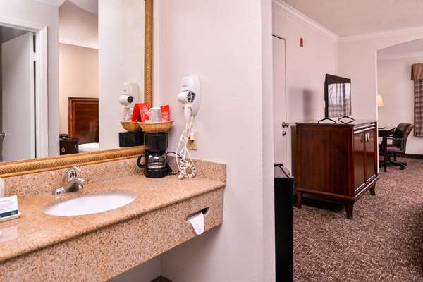 - Quality Inn & Suites Beaumont - I-10, Exit 851
