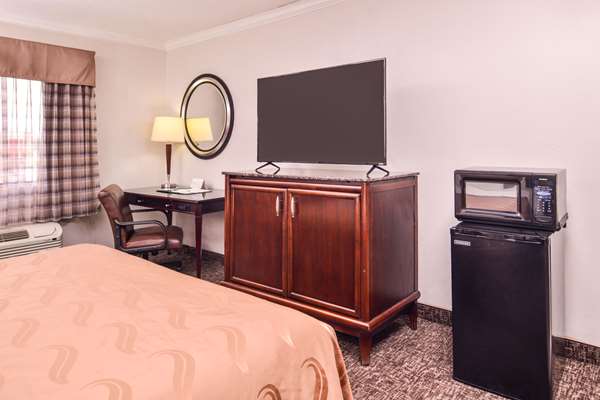  - Quality Inn & Suites Beaumont - I-10, Exit 851