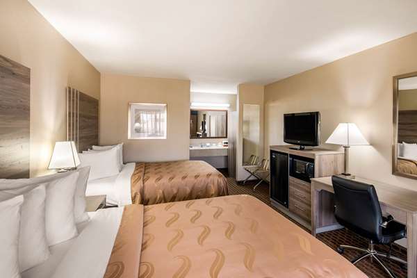  - Quality Inn Paris