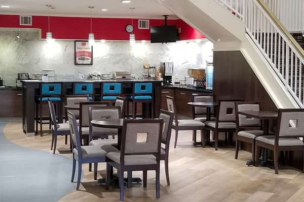 Amenities - Econo Lodge Inn & Suites East Houston - I-10, Exit 778 & 778A