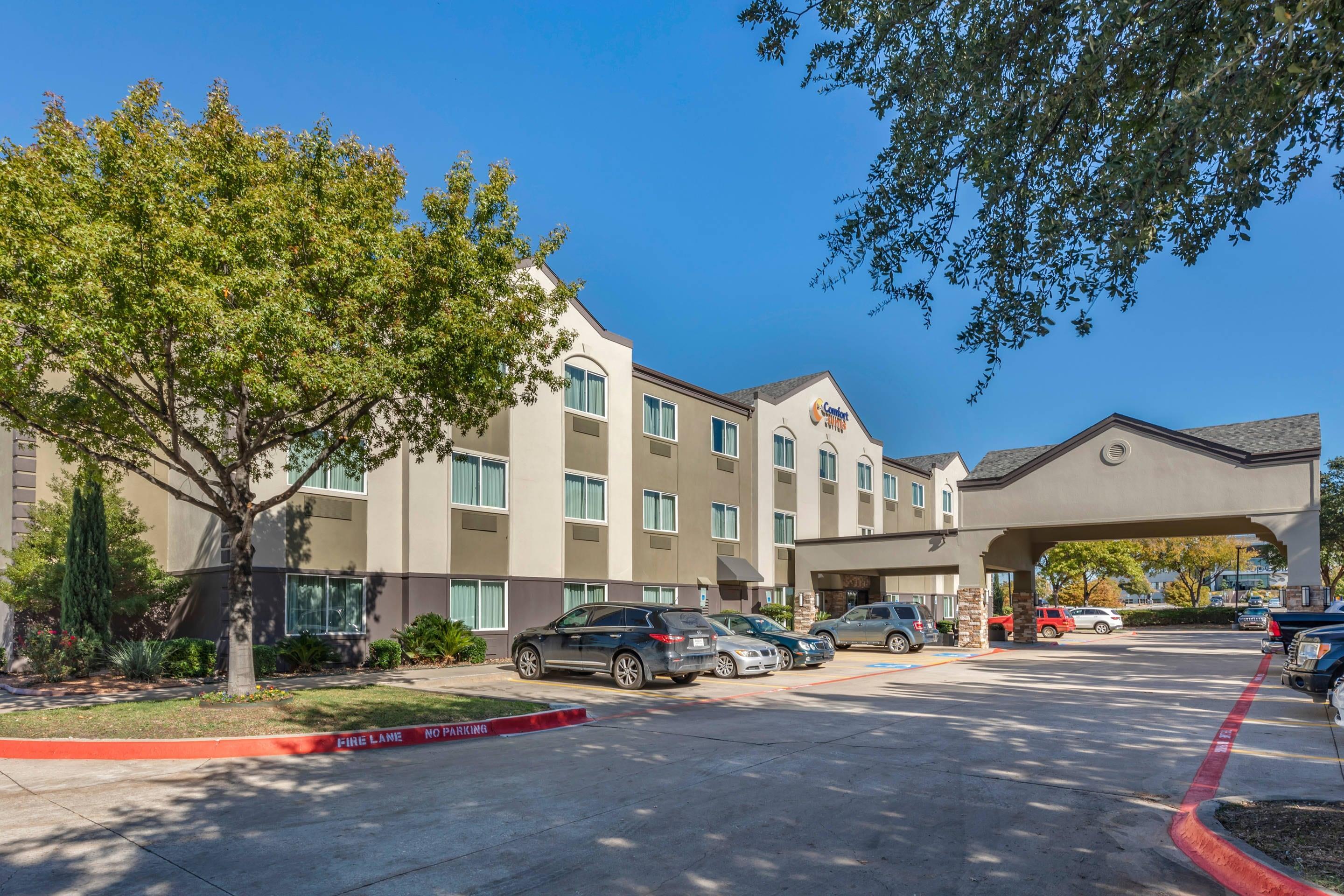 Hotel exterior | Comfort Suites The Colony - Plano West