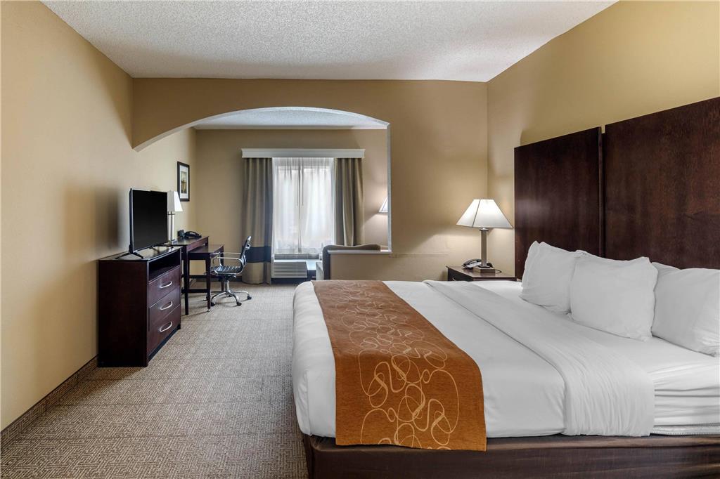 COMFORT SUITES THE COLONY - PLANO W-guestroom-Guest Room,On-Site.jpg