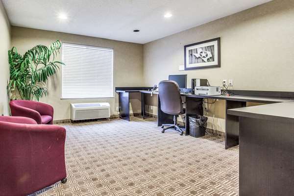Conference Area - Comfort Inn & Suites Market Center Dallas - I-35, Exit 433B