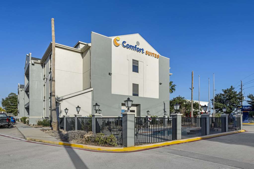 Comfort Suites Willowbrook