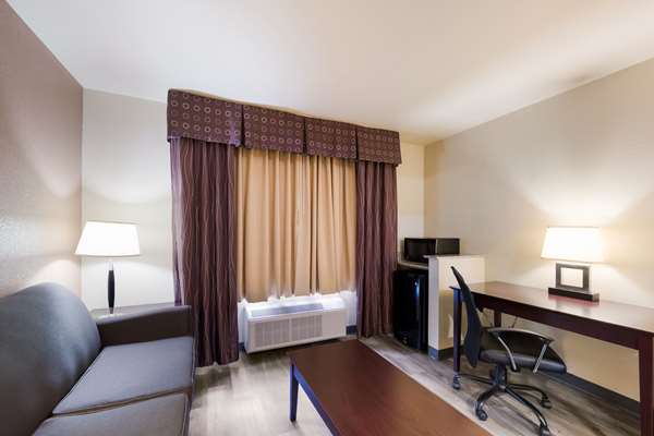 - Quality Inn & Suites Terrell - I-20, Exit 501