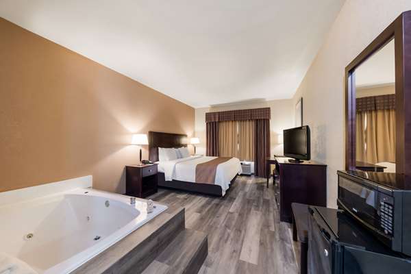  - Quality Inn & Suites Terrell - I-20, Exit 501