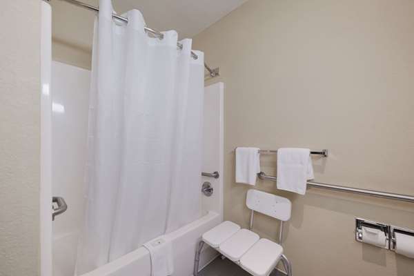  - Quality Inn & Suites Terrell - I-20, Exit 501