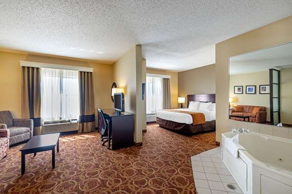 Suite - Comfort Suites McKinney