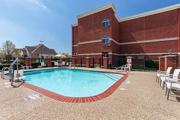 Pool - Comfort Suites McKinney