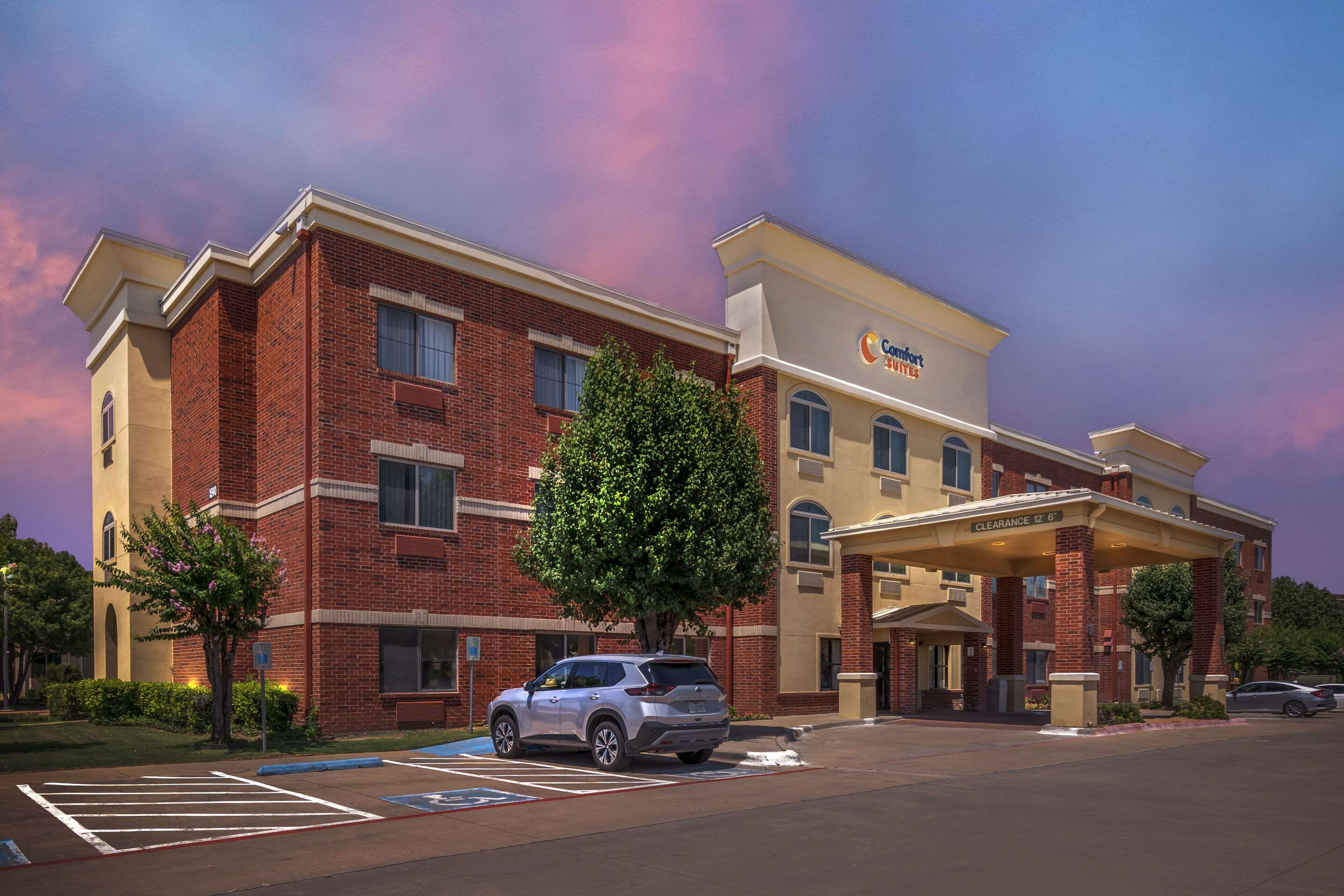 Twilight | Comfort Suites McKinney - Allen