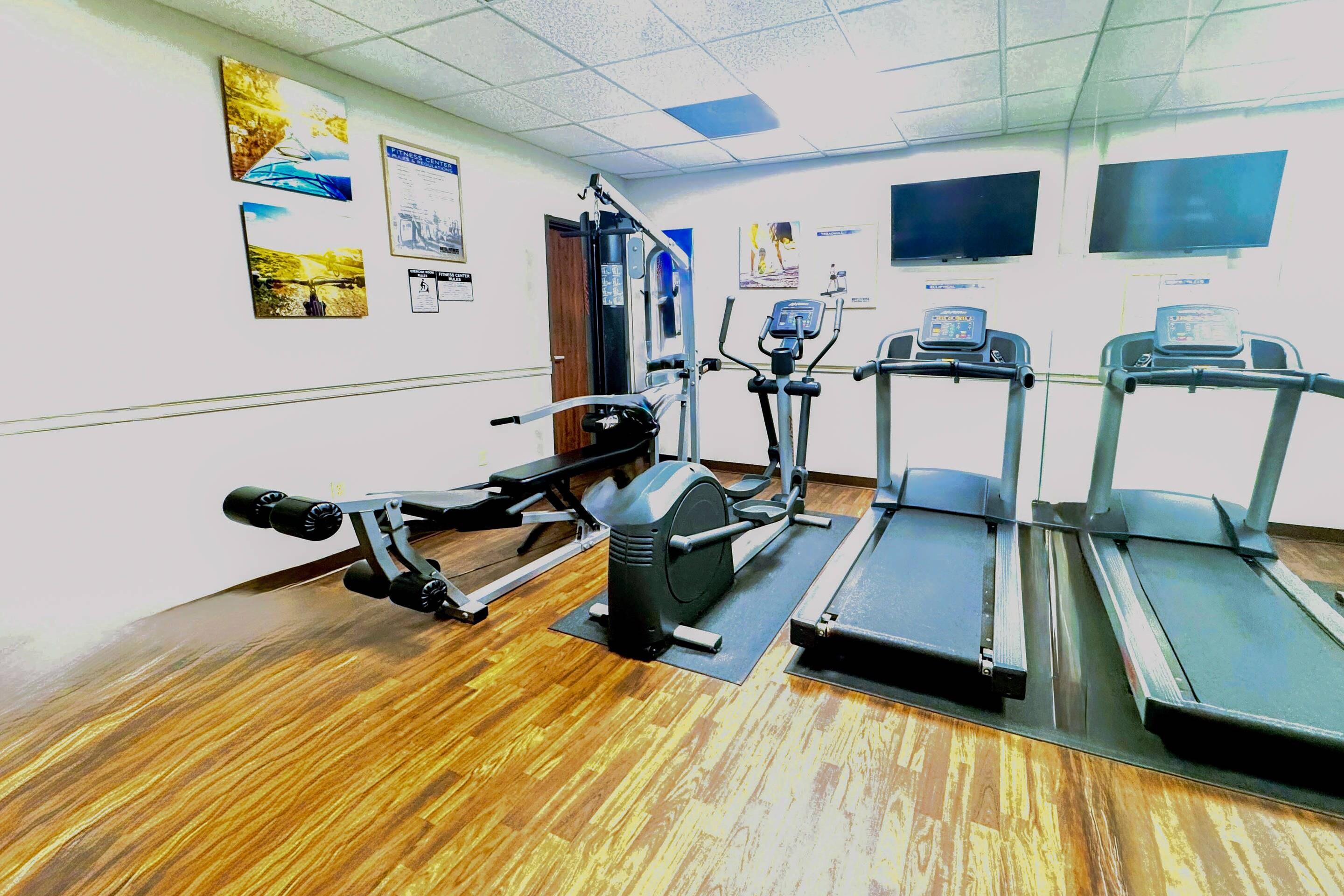 Fitness center | Comfort Suites Westchase Houston Energy Corridor